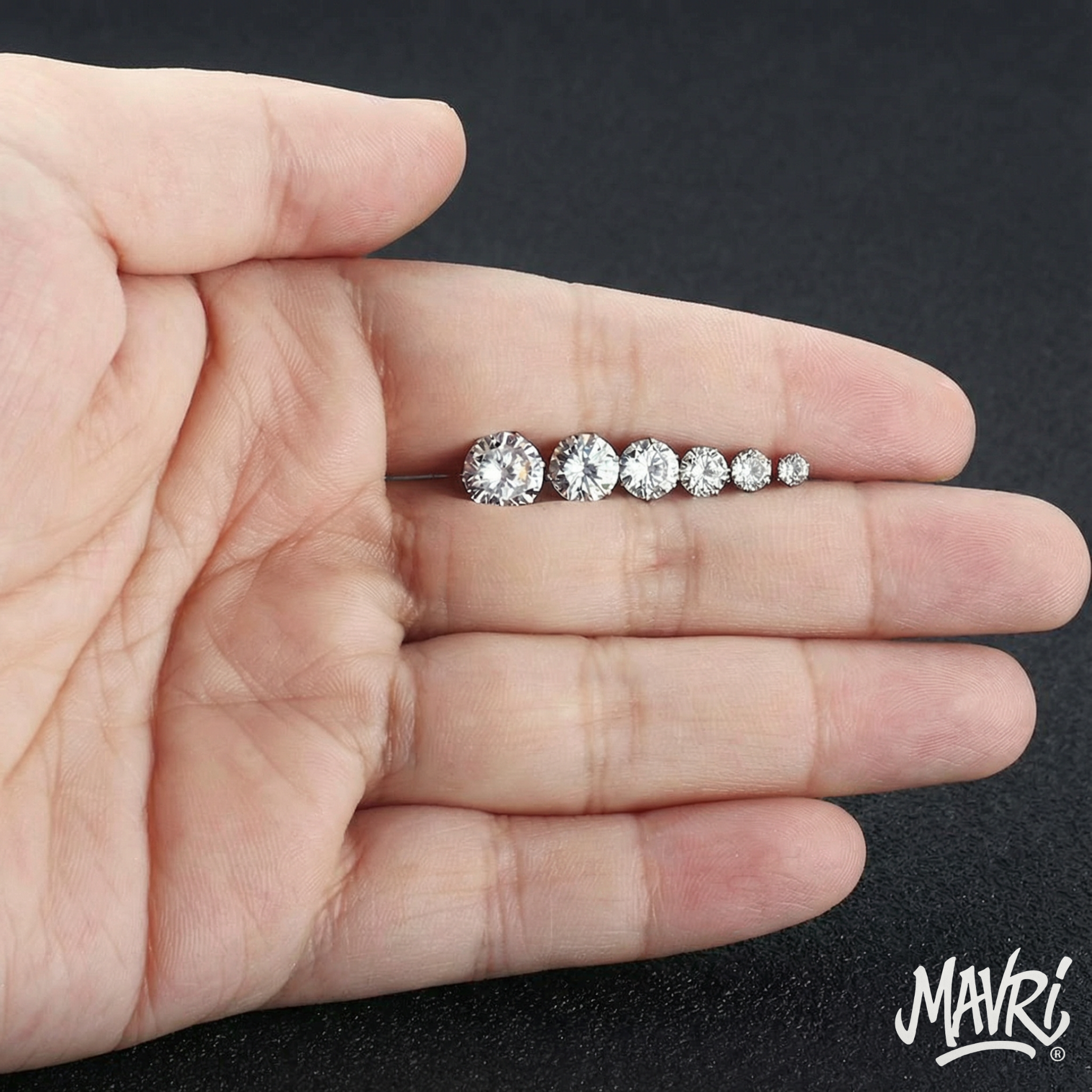 Orecchino Zircone Brillante – Diverse Dimensioni (Unità Singola)